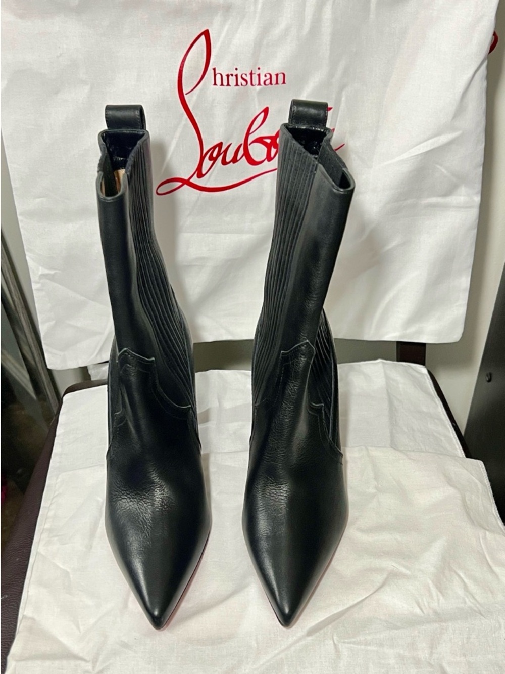 NWOT Christian Louboutin Santigag Leather Ankle Boot Size 35 1/2